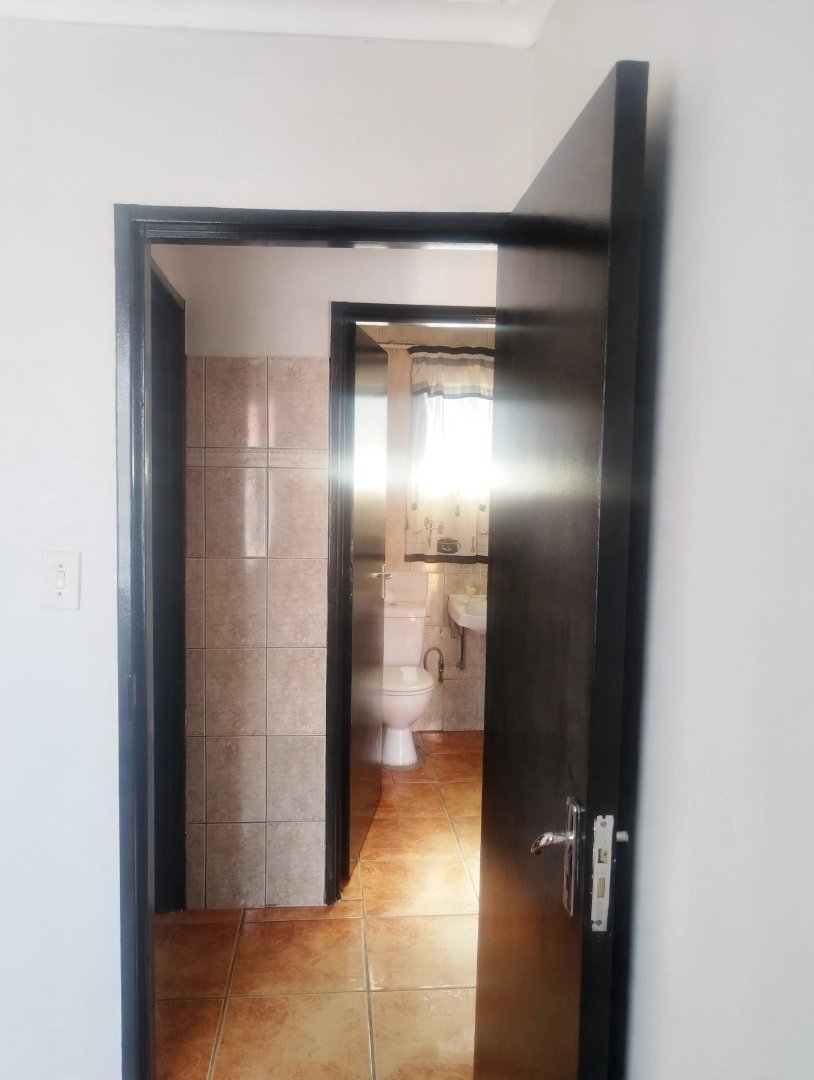 To Let 2 Bedroom Property for Rent in Mabopane North West